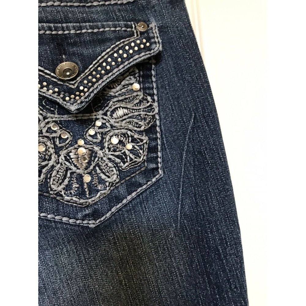 Nine West Indigo Blue Jeans Bling Back Flap Pockets Date Night Fit 28/6 GUC - Picture 4 of 7